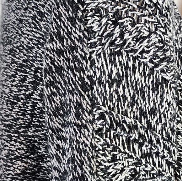 American Eagle XL Marled Knit Sweater Open Stitch Black White Slouchy Cozy - Picture 2 of 10